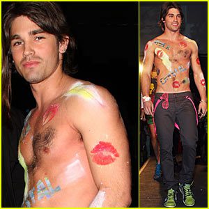 justin gastons shirtless sweet 16 Justin Gaston's shirtless sweet 16
