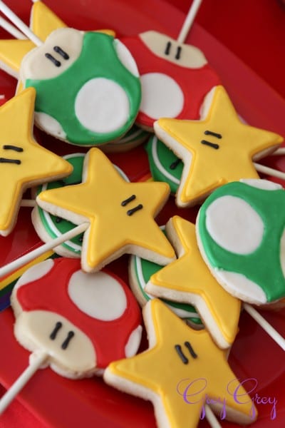 super-mario-bros-birthday-party-cookie-pops 3