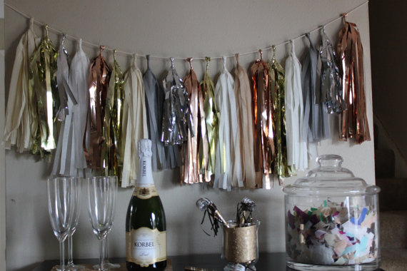 new-years-tassle-garland