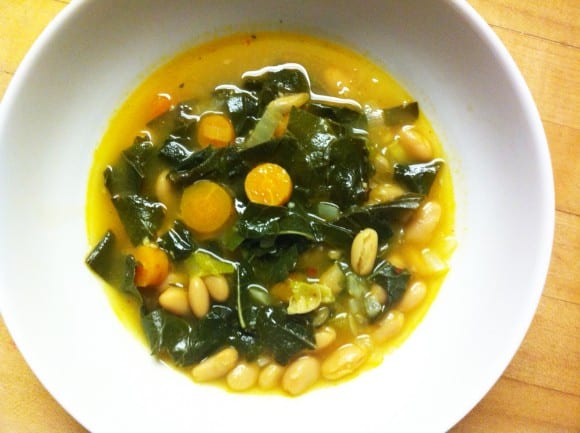 recipe-kale-white-bean-soup2