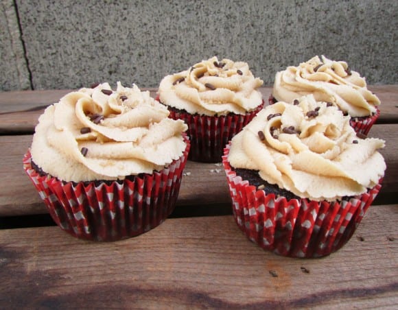 recipe-chocolate-peanut-butter-cupcakes