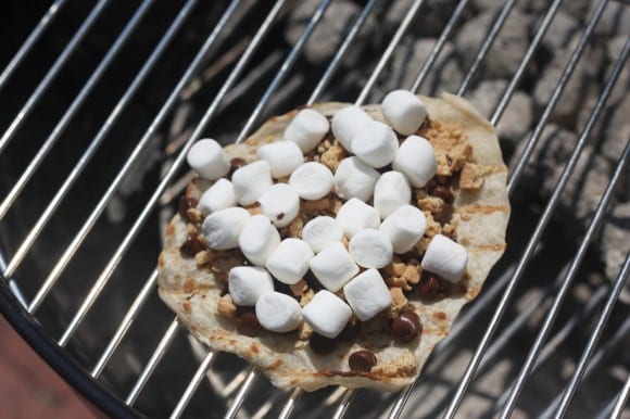 smores-pizza-recipe-37A