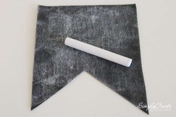 diy-chalkboard-fabric-banner