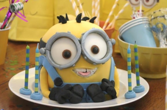 Despicable Me Cake