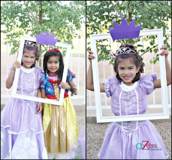 Sofia the First party photo booth