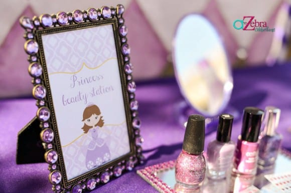 Sofia the First beauty station