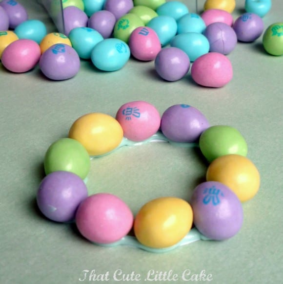Mini Easter Egg Wreath | CatchMyParty.com