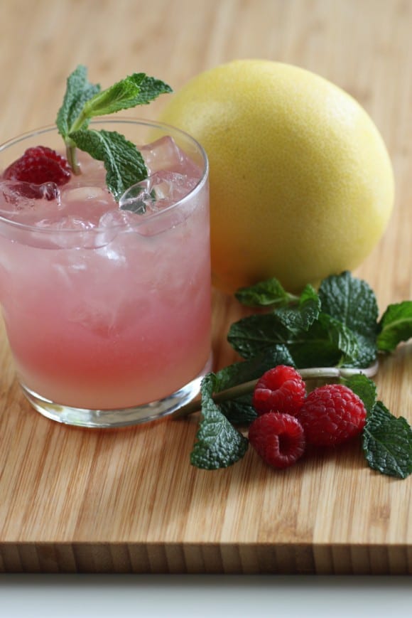 Açaí grapefruit raspberry mocktail recipe | CatchMyParty.com