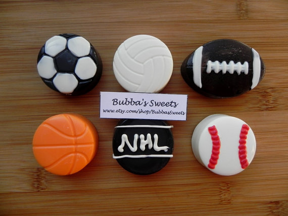 Sport Lovers Chocolate Covered Oreos | CatchMyParty.com