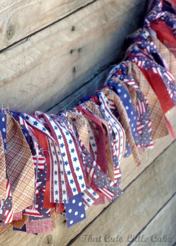 July 4th Patriotic Scrap Fabric Banner DIY | CatchMyParty