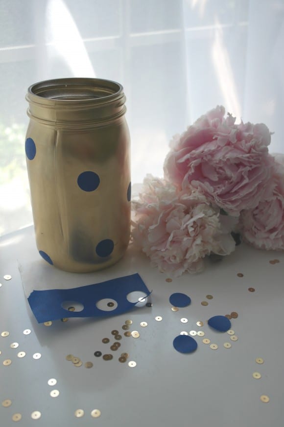 Chic Mason Jar Vase Tutorial | CatchMyParty.com