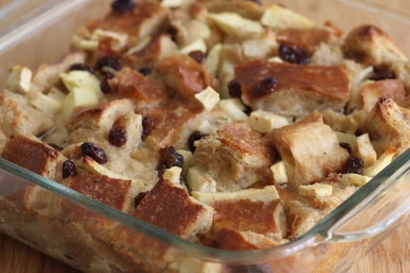 cinnamon-apple-raisin-bread-pudding-recipe-23
