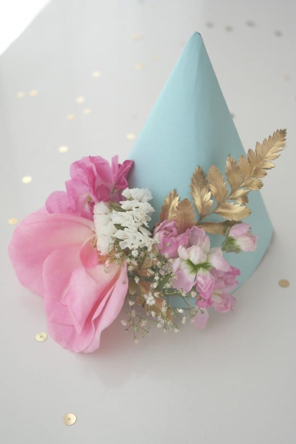 DIY Floral Party HaDIY Floral Party Hat | CatchMyParty.comt | CatchMyParty.com
