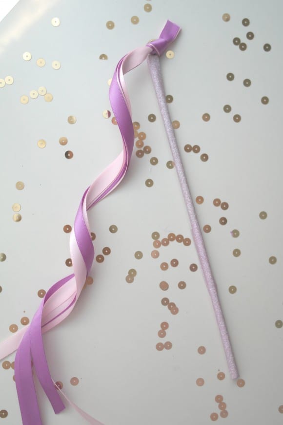 Washi Tape Ribbon Wands DIY | CatchMyParty.com