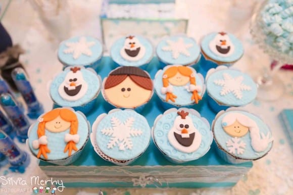 16 Awesome Frozen Party Treats | CatchMyParty.com