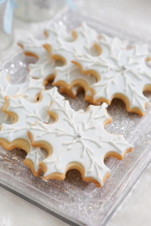 Frozen snowflake cookies | CatchMyParty.com