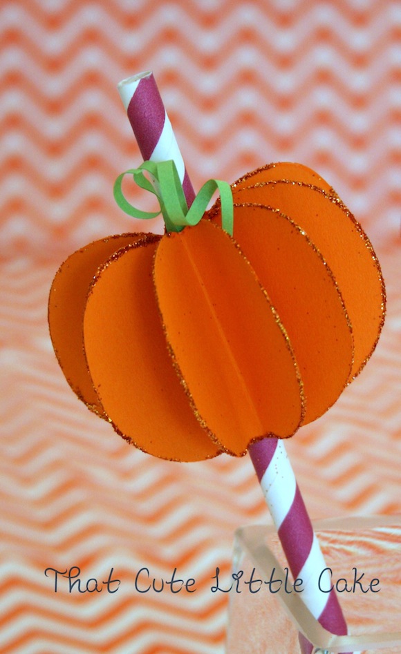 Halloween Pumpkin Straw DIY