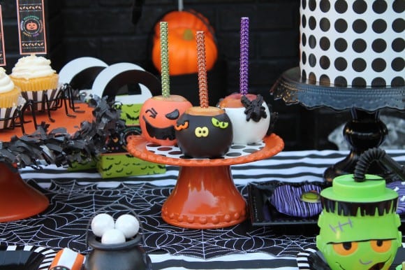 Learn how to throw this toddler Halloween Party! | CatchMyParty.com