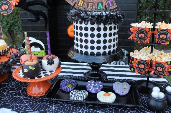 Learn how to throw this toddler Halloween Party! | CatchMyParty.com