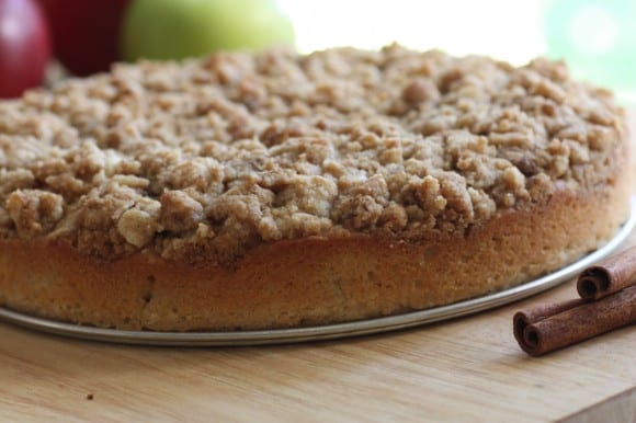 Apple crumble cake recipe | CatchMyParty.com
