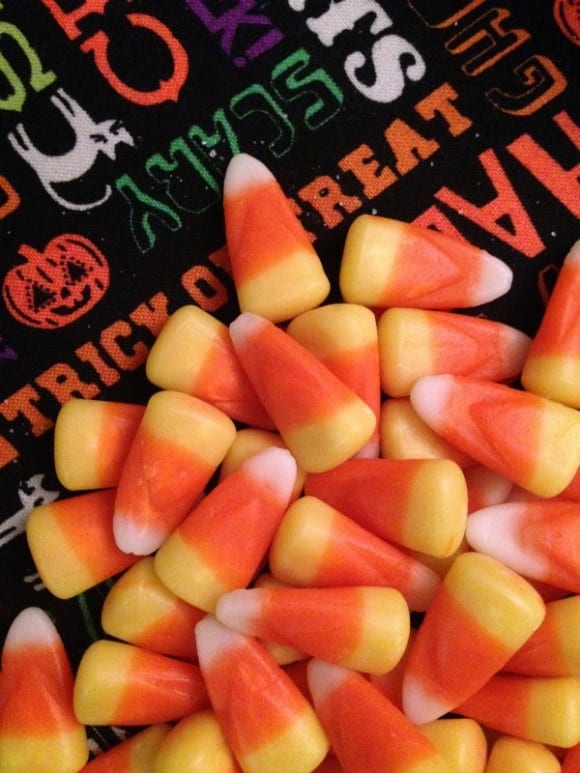 Halloween candy mix recipe | CatchMyParty.com