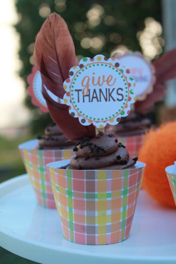 Thanksgiving Kid's Table Ideas | CatchMyParty.com