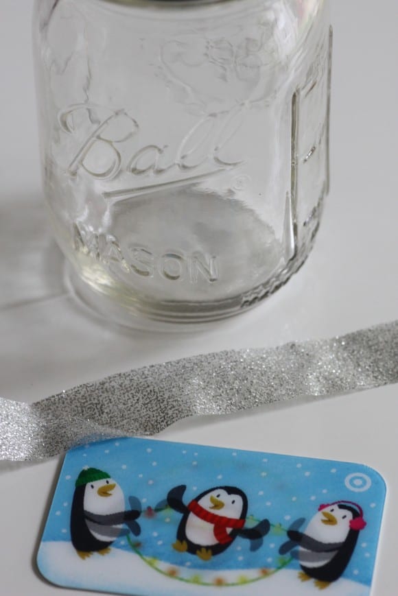 Make This Cute Christmas Gift Card Holder Now!