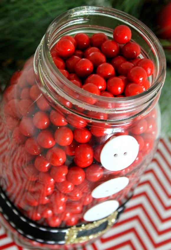 Santa Mason Jar DIY Candy | CatchMyParty.com