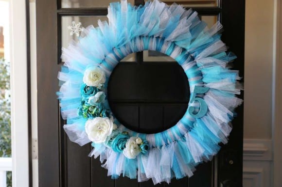 Frozen tulle wreath | CatchMyParty.com