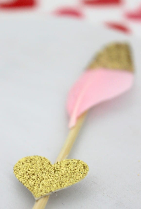 Valentine's Day Glitter Cupcake Topper DIY | CatchMyParty.com