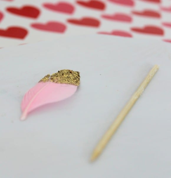 Feather for the Valentine's Day Cupcake | CatchMyParty.com