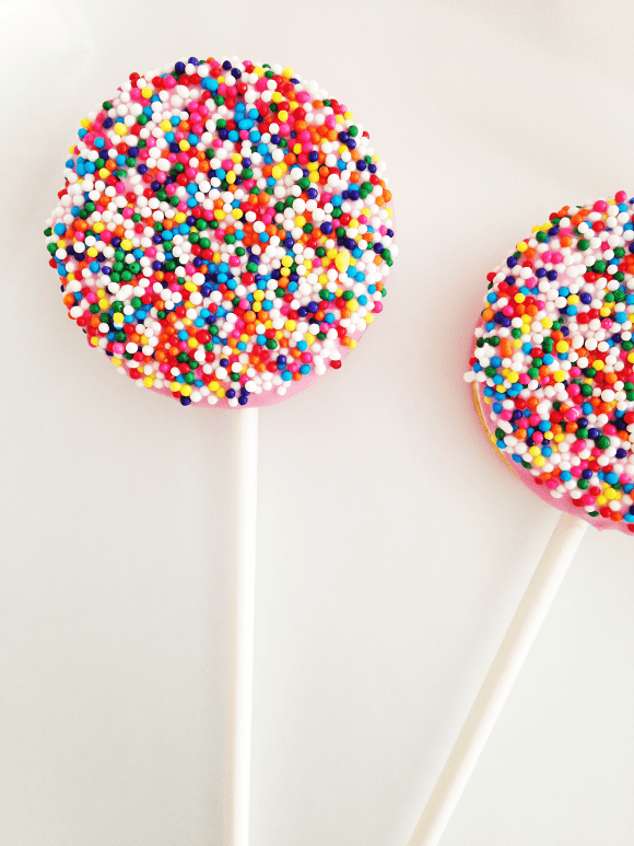 Finished Oreo Sprinkle Favor Pops