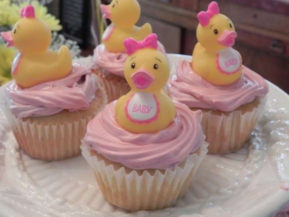 PInk duck cupcakes | CatchMyParty.com