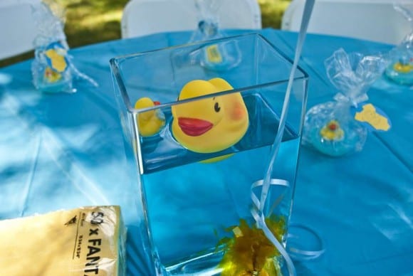 Rubber duck centerpiece | CatchMyParty.com