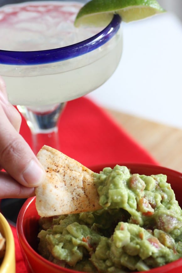 Garlic Pita Chip Recipe with Guacamole | CatchMyParty.com