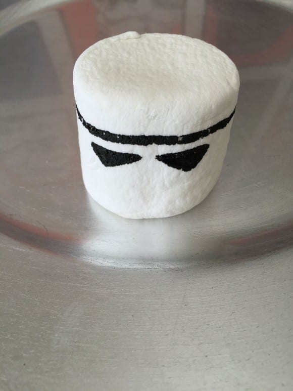Stormtrooper Marshmallow | CatchMyParty.com