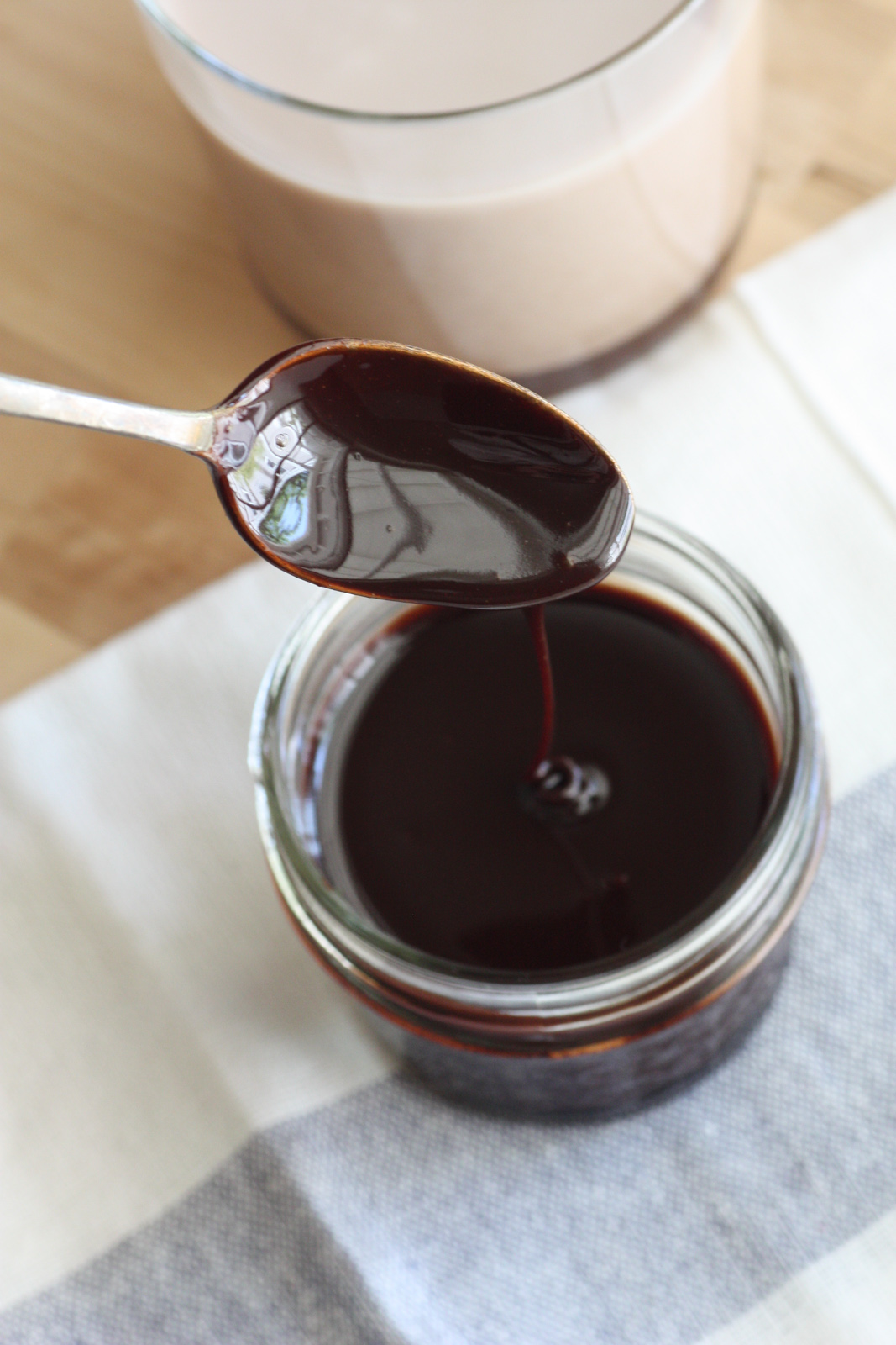 easythickchocolatesyruprecipe30 The Catch My Party Blog The