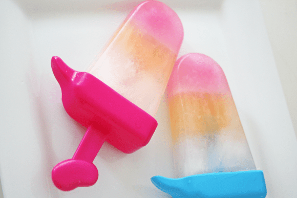 Making Rainbow Popsicles | CatchMyParty.com