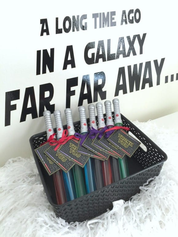 Lightsaber Bubble Wand Party Favors | CatchMyParty.com