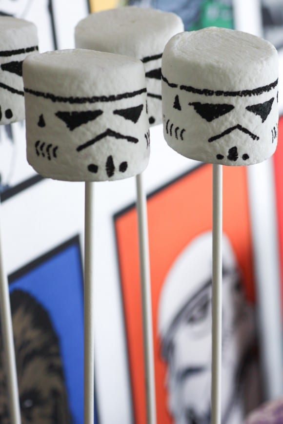 Stormtrooper Marshmallow Pops | CatchMyParty.com