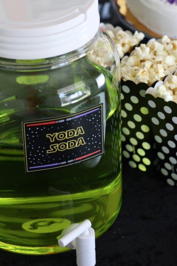 Star Wars party Yoda Soda | CatchMyParty.com