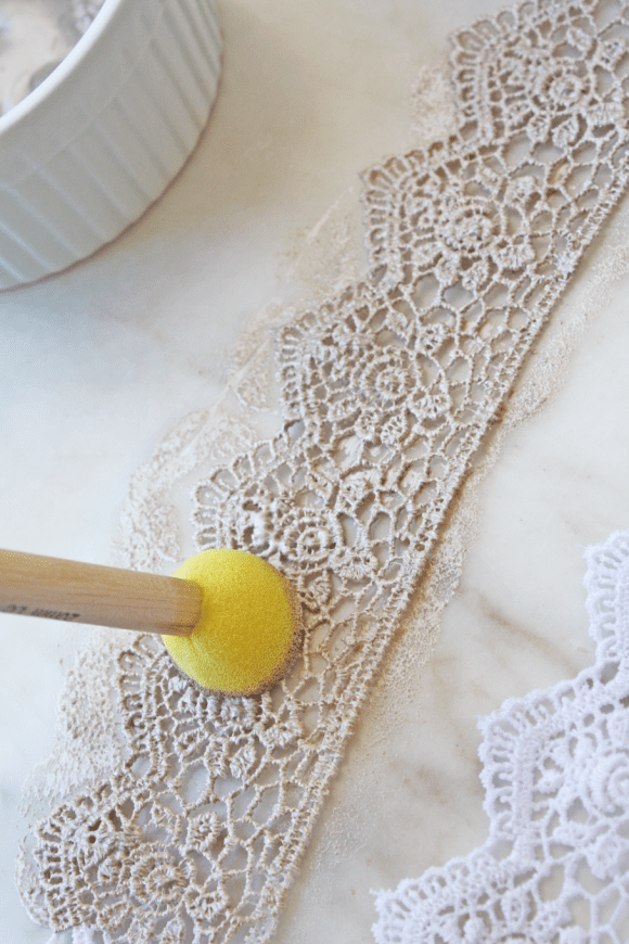 Making Lace Crown Craft | CatchMyParty.com