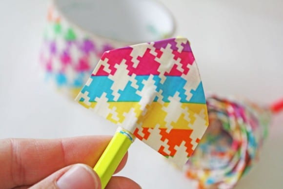 Duct tape flower DIY steps | CatchMyParty.com