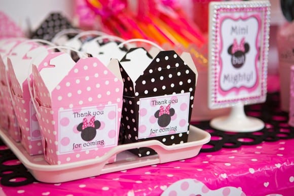 Minnie Mouse Party Favors | CatchMyParty.com