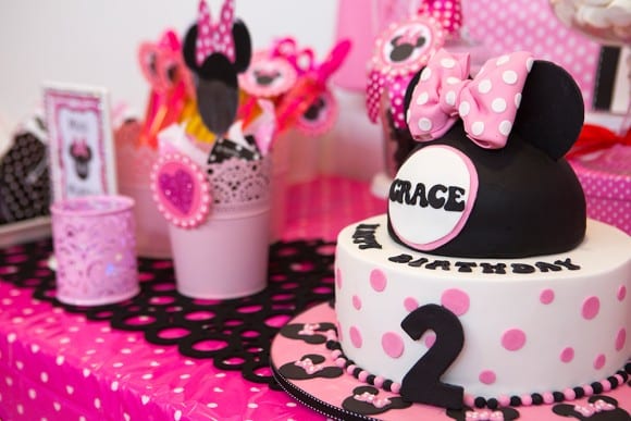 Minnie Mouse Dessert Table and Cake | CatchMyParty.com