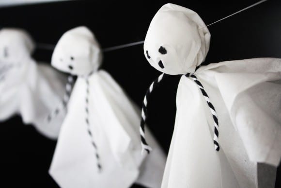 DIY Tissue Ghost Garland | CatchMyParty.com