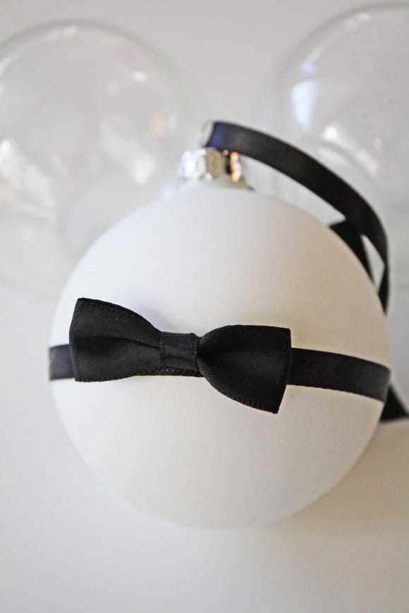 Kate Spade Ornament DIY | CatchMyParty.com