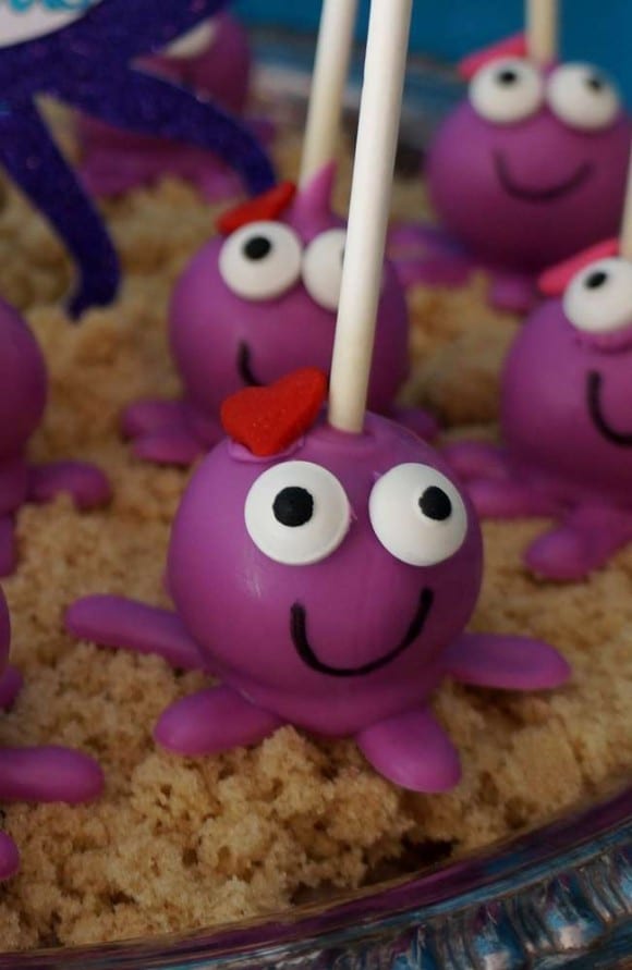 Octopus cake pops | CatchMyParty.com