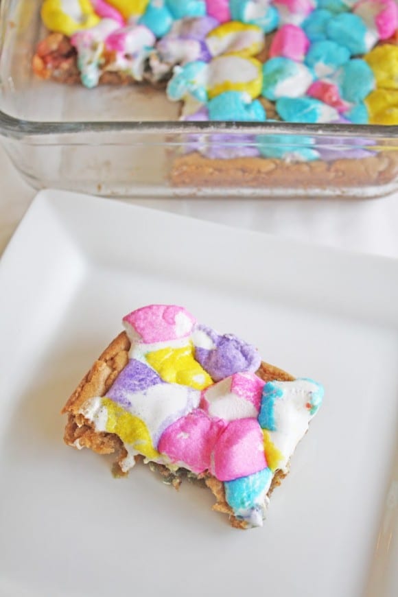 Easter Peeps Blondie Recipe | Catchmyparty.com