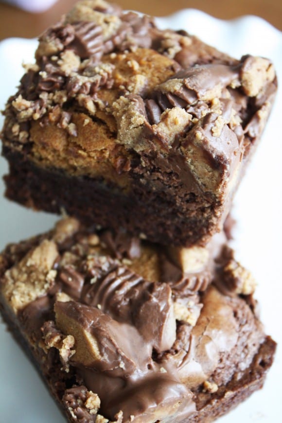 Easy Reese's Peanut Butter Cup Brownies | CatchMyParty.com